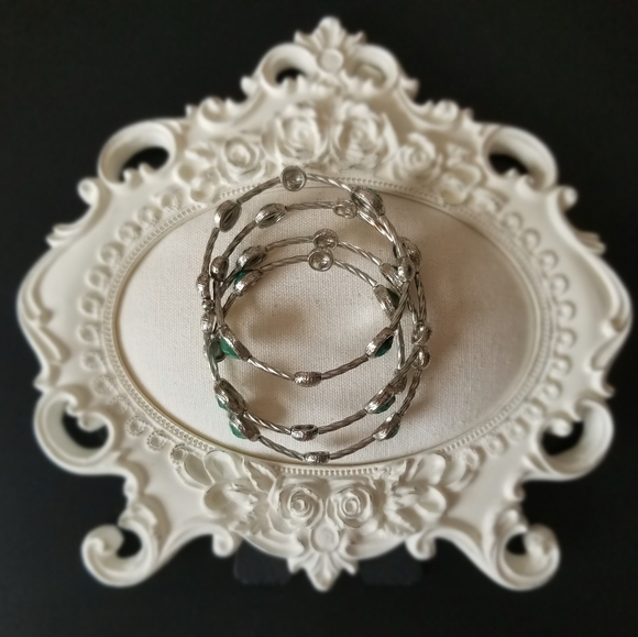 [UNKNOWN] Coil Bracelet with Green "Gems" - Picture 8 of 15